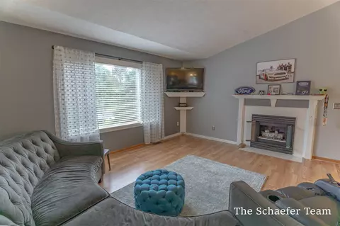 340 River, Lowell, MI 49331 photo 6