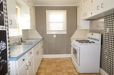 620 N State, Jackson, MI 49202 photo 6
