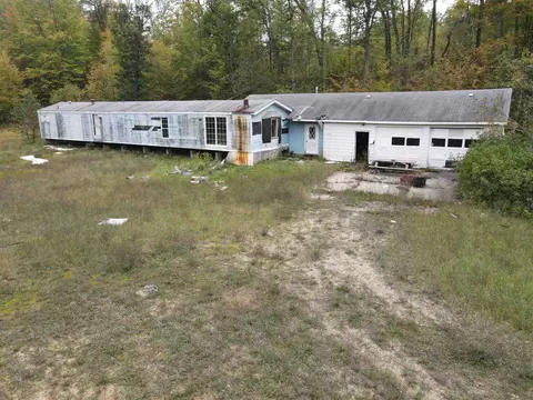 10845 Cedar, Gladwin, MI 48624 photo 2