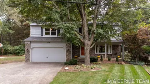 710 Mccabe, Ada, MI 49301 photo 45