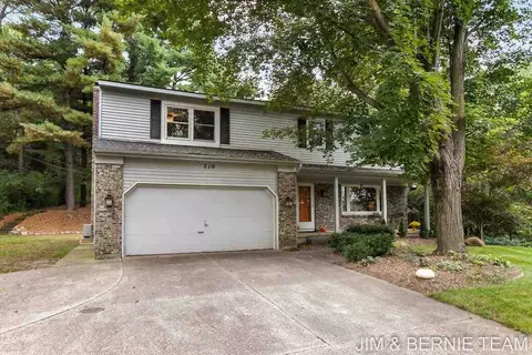 710 Mccabe, Ada, MI 49301 photo 1