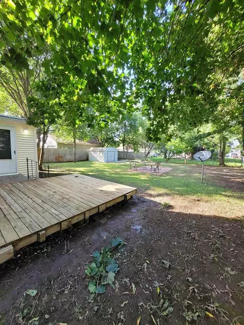 121 E Pne, Fremont, MI 49412 photo 4
