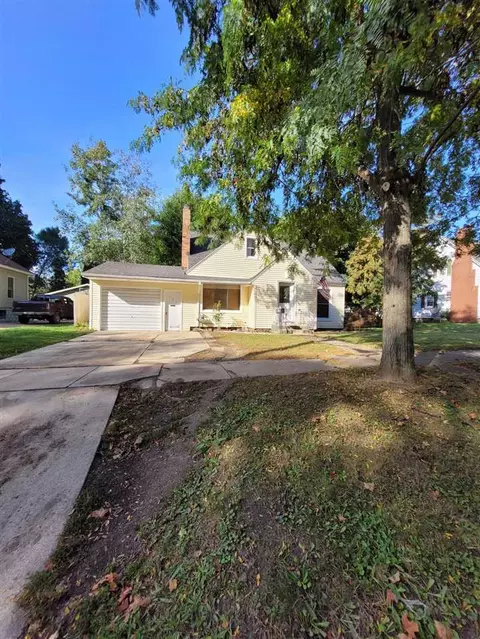121 E Pne, Fremont, MI 49412 photo 1