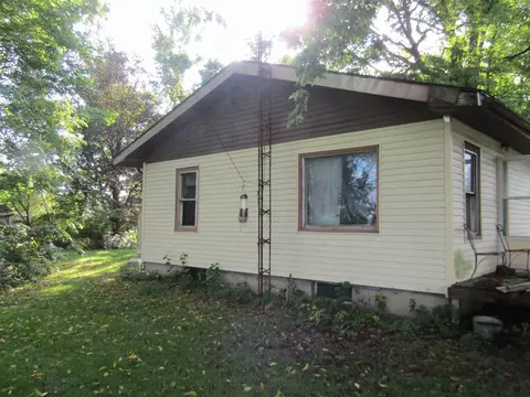 650 E Cass, Schoolcraft, MI 49087 photo 4