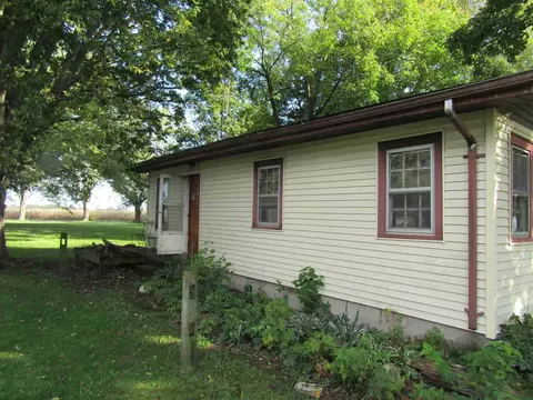 650 E Cass, Schoolcraft, MI 49087 photo 9