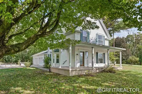 718 W State, Belding, MI 48809 photo 3