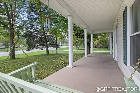 718 W State, Belding, MI 48809 photo 10