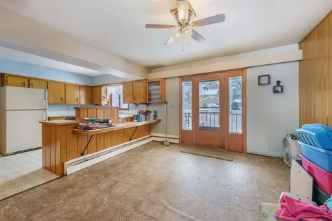 165 E Brks, Newaygo, MI 49337 photo 8