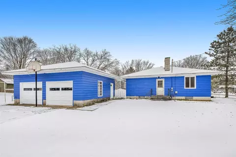 165 E Brks, Newaygo, MI 49337 photo 1