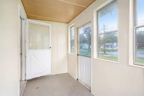 1118 8th, Three Rivers, MI 49093 photo 4