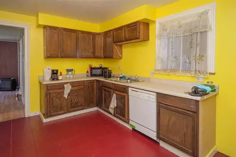 414 E Michigan, Three Rivers, MI 49093 photo 8