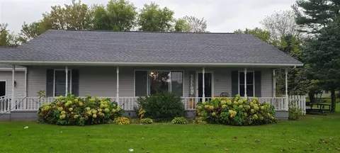 111 Charlotte, Edmore, MI 48829 photo 1