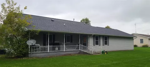 111 Charlotte, Edmore, MI 48829 photo 17