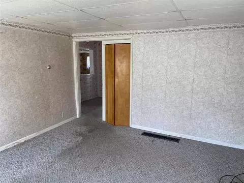 210 Chicago, Jackson, MI 49201 photo 13