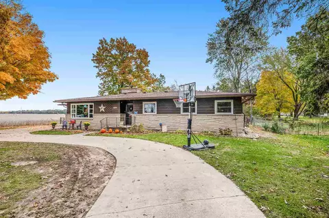 1039 E Hoffman, Three Rivers, MI 49093 photo 3