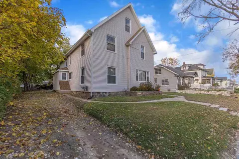 1008 Williams, Jackson, MI 49203 photo 2