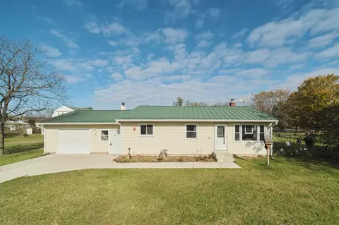 8828 E Loop, Hesperia, MI 49421 photo 1