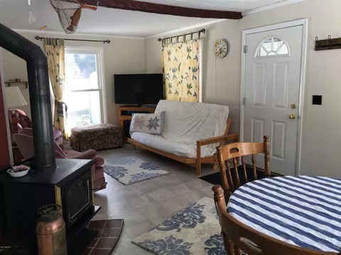 7688 E Washington, Branch, MI 49402 photo 13
