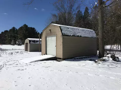 7688 E Washington, Branch, MI 49402 photo 28