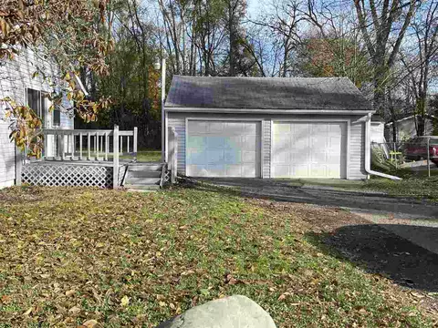 703 21st, Jackson, MI 49203 photo 3