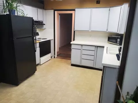 1104 E Lewis, Whitehall, MI 49461 photo 2