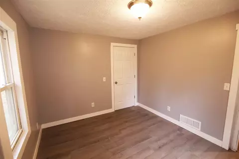 640 S Hooker, Three Rivers, MI 49093 photo 13
