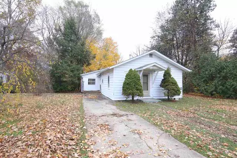 640 S Hooker, Three Rivers, MI 49093 photo 1