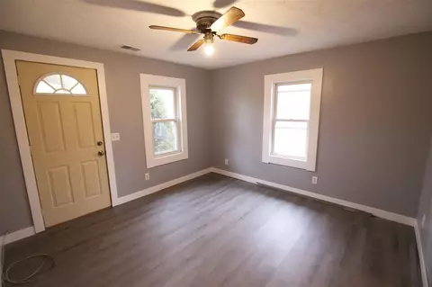 640 S Hooker, Three Rivers, MI 49093 photo 6