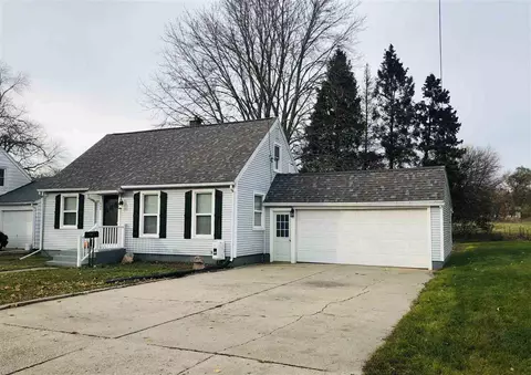 628 Harrison, Belding, MI 48809 photo 4