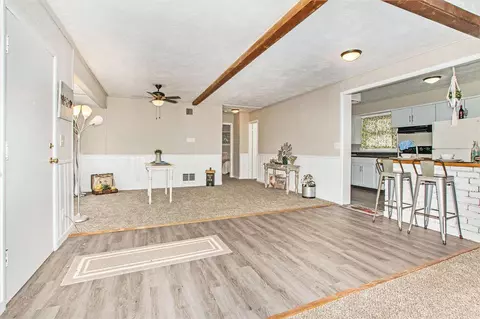 607 Main, Buchanan, MI 49107 photo 4