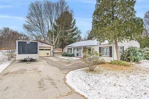 607 Main, Buchanan, MI 49107 photo 2