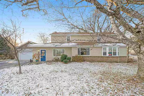 389 Boynton, Lowell, MI 49331 photo 2