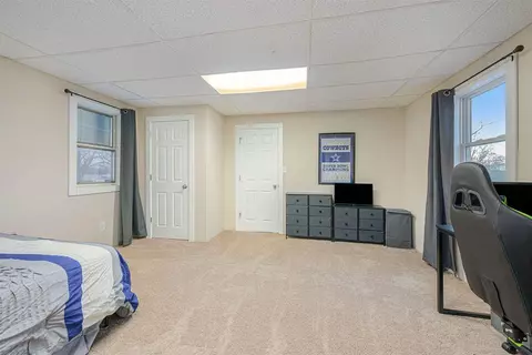 389 Boynton, Lowell, MI 49331 photo 24