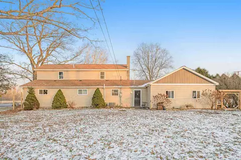 389 Boynton, Lowell, MI 49331 photo 4