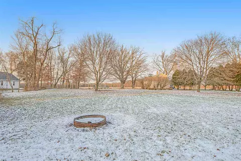 389 Boynton, Lowell, MI 49331 photo 6