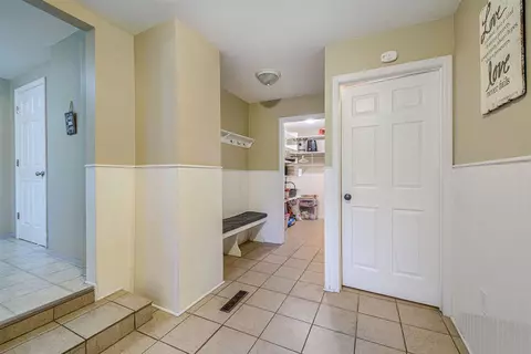 389 Boynton, Lowell, MI 49331 photo 15