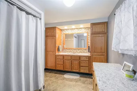 389 Boynton, Lowell, MI 49331 photo 26