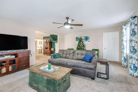 389 Boynton, Lowell, MI 49331 photo 17
