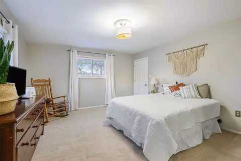 389 Boynton, Lowell, MI 49331 photo 20