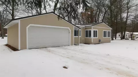 845 S Pierce, White Cloud, MI 49349 photo 17
