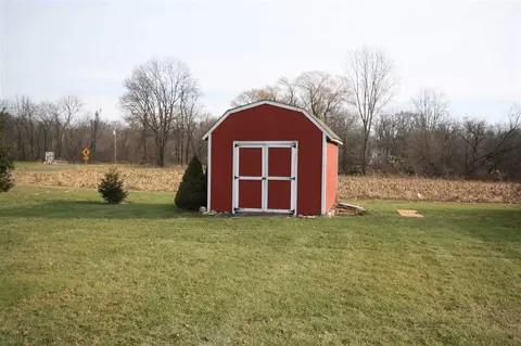 9376 E R, Scotts, MI 49088 photo 34