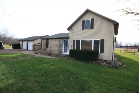 9376 E R, Scotts, MI 49088 photo 1