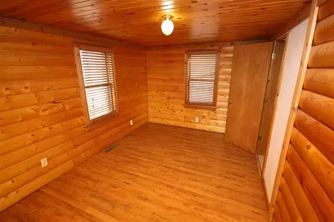 9376 E R, Scotts, MI 49088 photo 8
