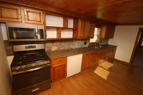 9376 E R, Scotts, MI 49088 photo 18
