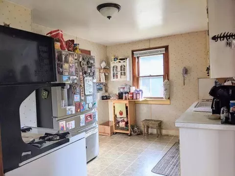 658 Chester, Jackson, MI 49203 photo 14