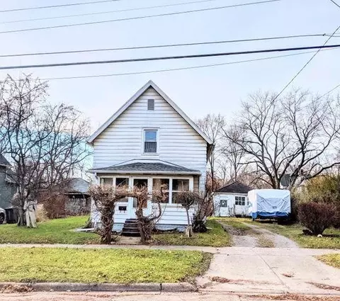 658 Chester, Jackson, MI 49203 photo 1
