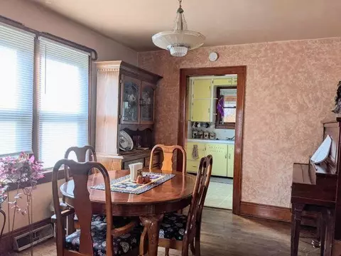 658 Chester, Jackson, MI 49203 photo 12