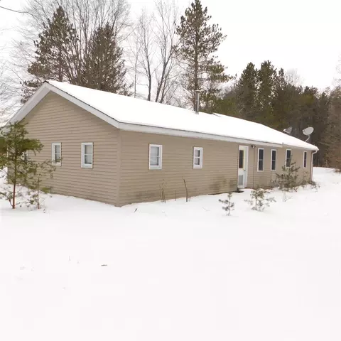 4344 N Evergreen, White Cloud, MI 49349 photo 2