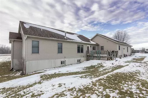886 Fuller, Bailey, MI 49303 photo 24