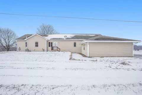 308 6th, Plainwell, MI 49080 photo 2